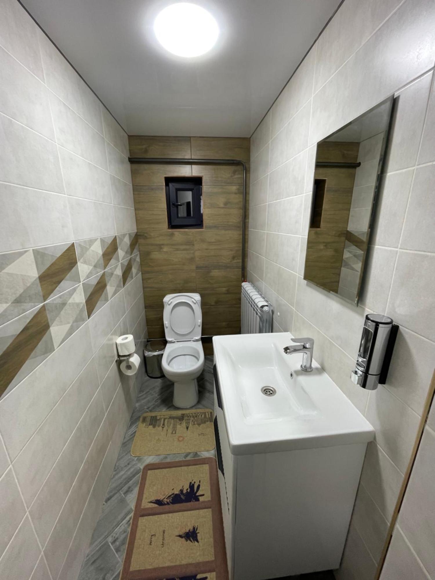 Отель Fam_House Бишкек Экстерьер фото